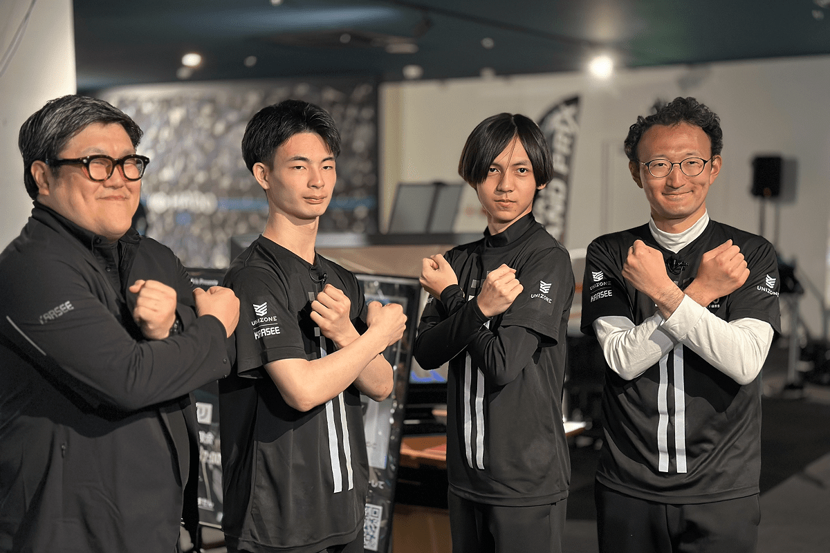 実際に制服を着用したスタッフの写真